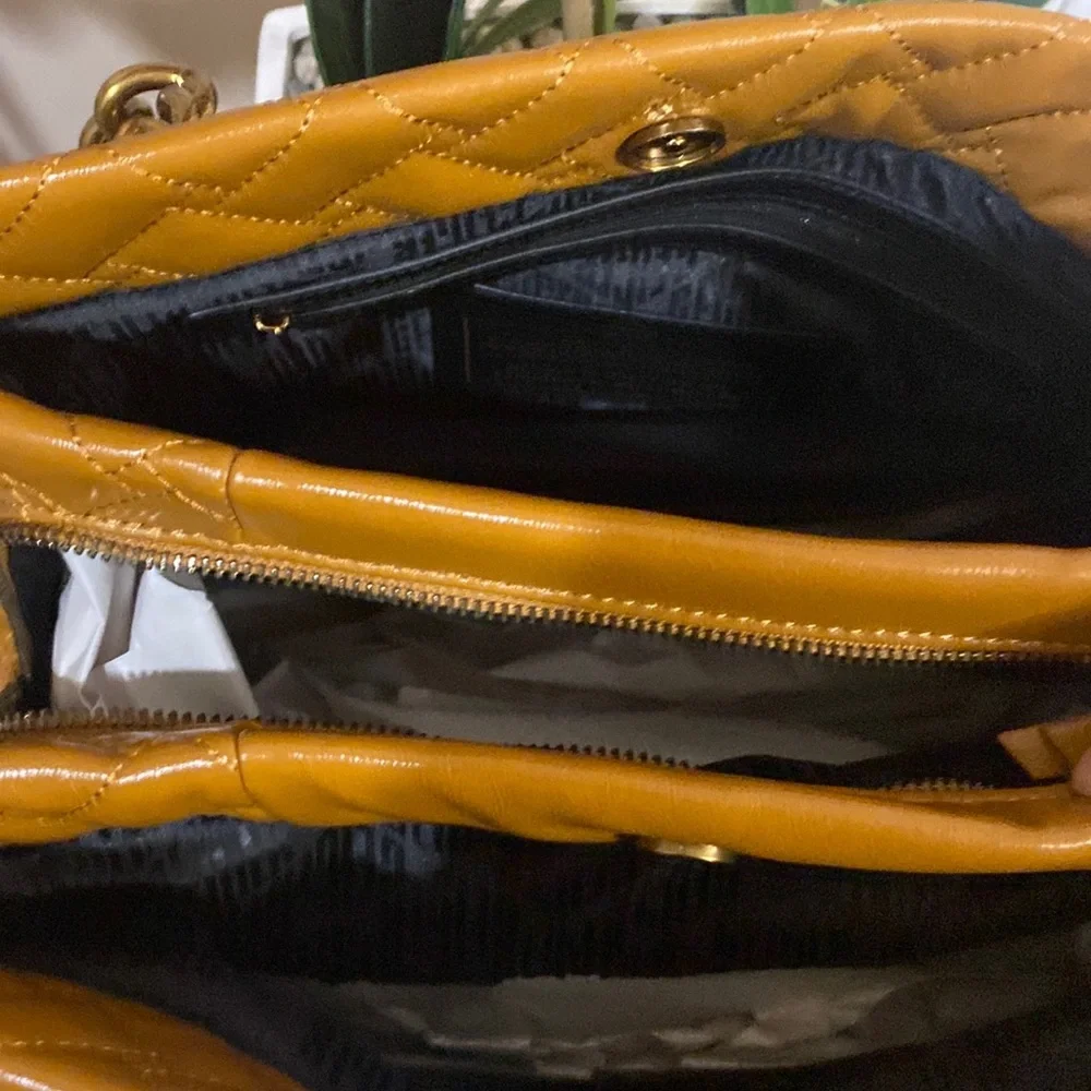 Kurt Geiger Kensington Quilted Leather Tote - Picture 6 of 13